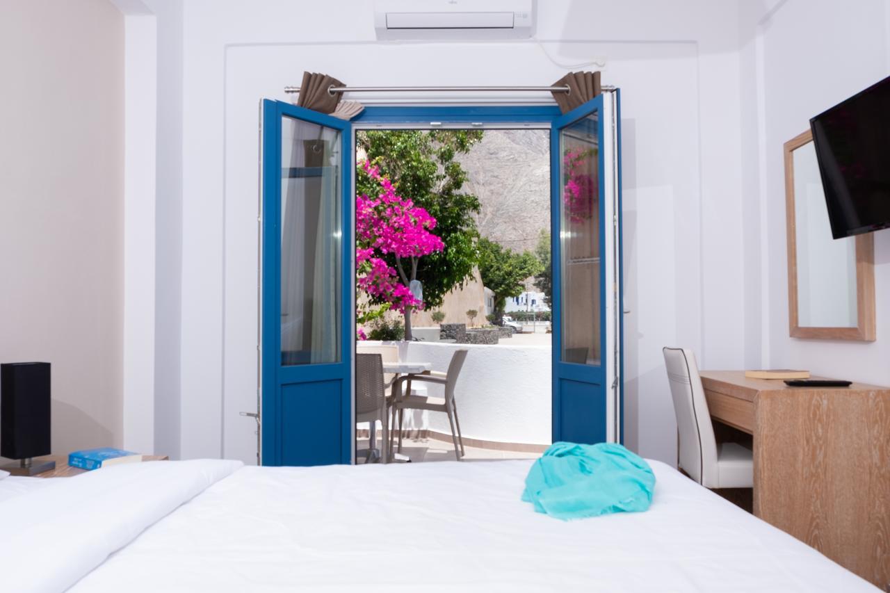 Tristhenia Aparthotel เปริสซา ภายนอก รูปภาพ