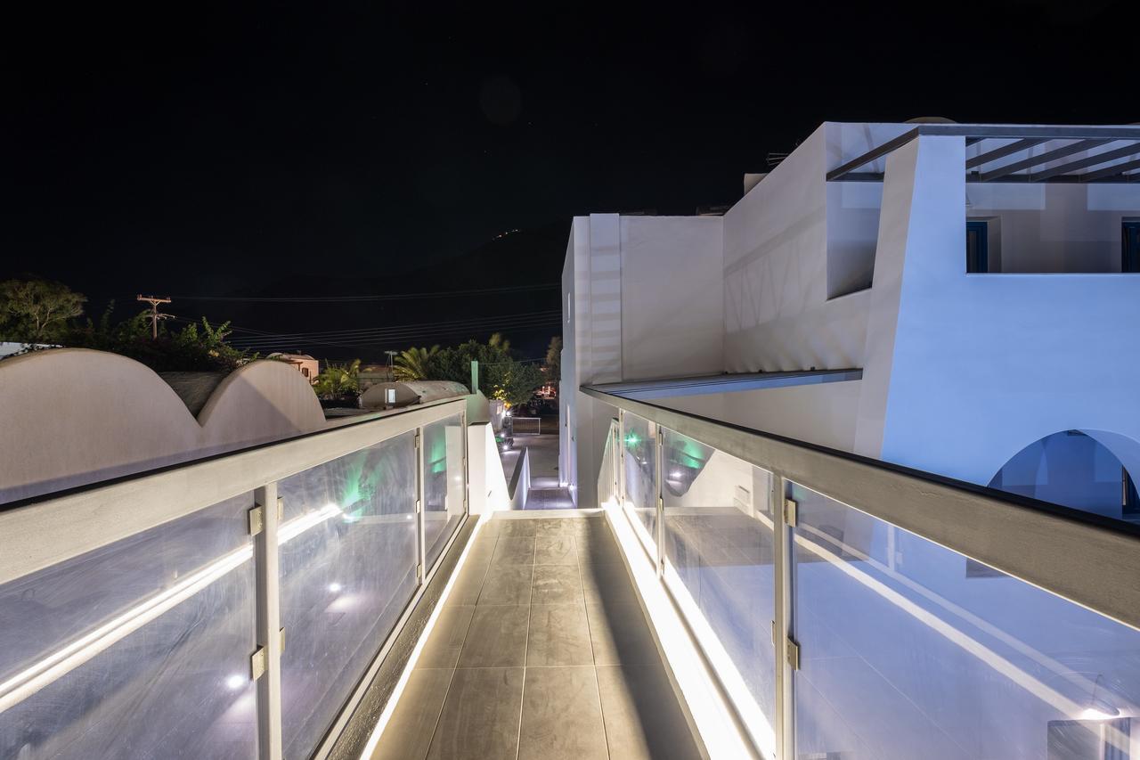 Tristhenia Aparthotel เปริสซา ภายนอก รูปภาพ