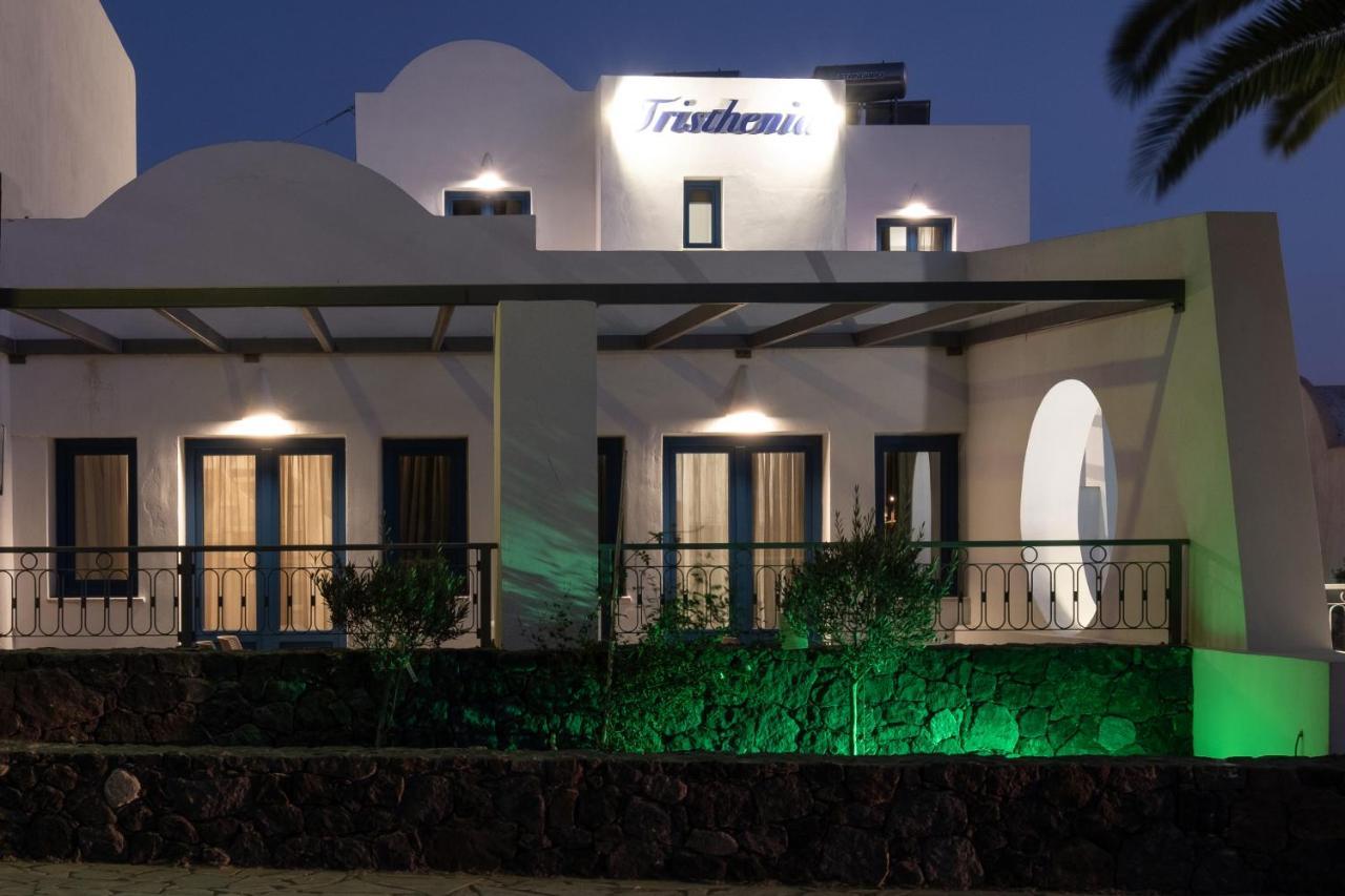 Tristhenia Aparthotel เปริสซา ภายนอก รูปภาพ